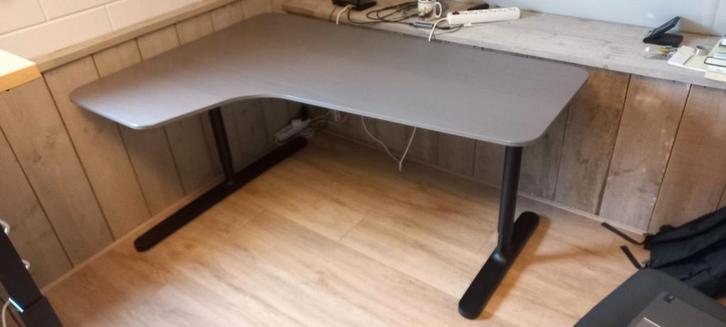 Ikea hoekbureau BEKANT, Huis en Inrichting, Bureaus, Gebruikt, In hoogte verstelbaar, Ophalen