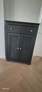 Zwart kastje met lade en deuren, Huis en Inrichting, Gebruikt, 100 tot 150 cm, Landelijk, 25 tot 50 cm
