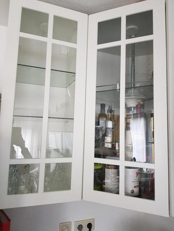 Ikea method vitrine hoekkasten met carroussel en verlichting