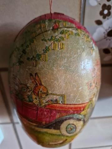 Heel groot oud ei  beschikbaar voor biedingen