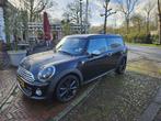 Mini Clubman 1.6 ONE 2014 Zwart, Auto's, Mini, Voorwielaandrijving, Clubman, 4 cilinders, Leder en Stof
