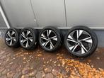 Volvo Xc90  Rdesign 20inch velgen met zomerbanden., Auto-onderdelen, 275 mm, Banden en Velgen, 20 inch, Winterbanden