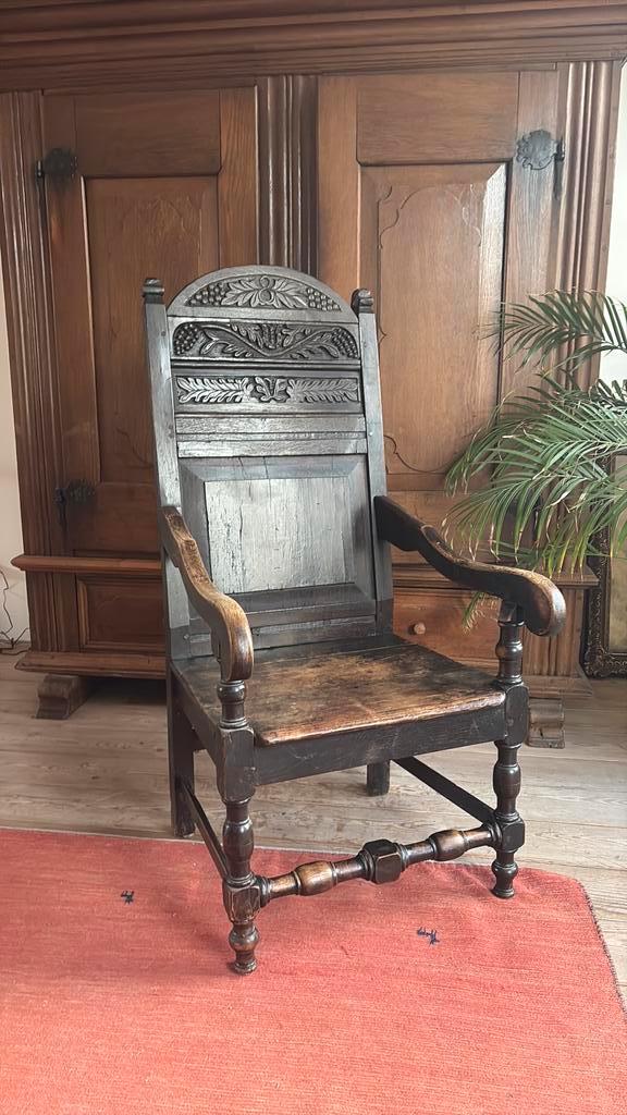 Antieke stoel (troon), Antiek en Kunst, Antiek | Meubels | Stoelen en Banken, Ophalen