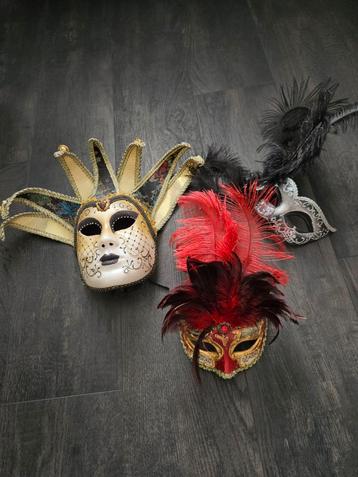 3 Venetiaanse Maskers - New Orleans & Venetië beschikbaar voor biedingen