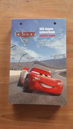 NIEUW IN PLASTIC: 365 dagen scheurboek Cars 3, Ophalen of Verzenden, Nieuw, 6 jaar of ouder