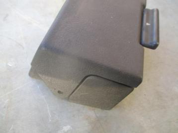 Toyota Mr2 ....AW 11 asbak voorconsole beschikbaar voor biedingen