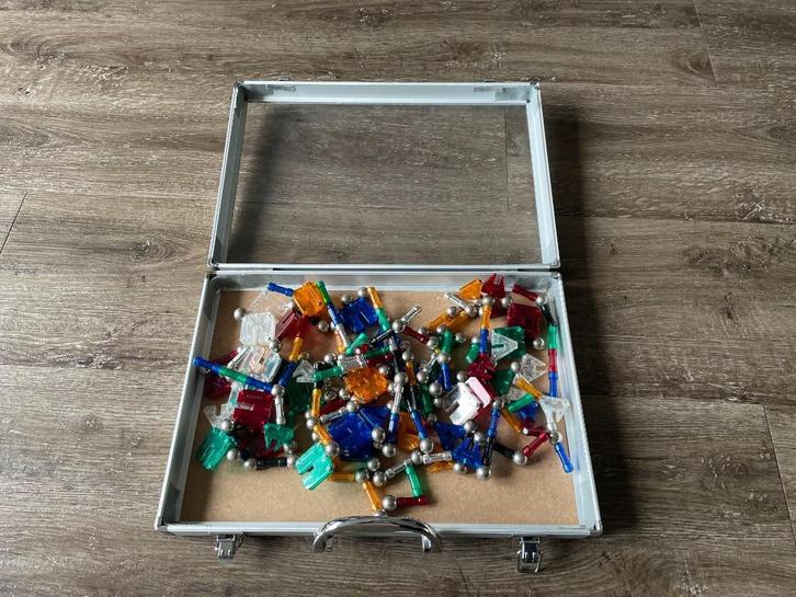 GEOMAG - magnetiche bouwstenen, Kinderen en Baby's, Speelgoed | Bouwstenen, Zo goed als nieuw, Overige merken, Ophalen