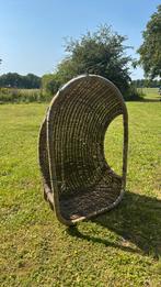 Rotan hangstoel goede staat, Huis en Inrichting, Stoelen, Ophalen, Zo goed als nieuw