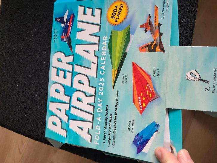 Papieren vliegtuigjes vouwen, Kinderen en Baby's, Speelgoed | Educatief en Creatief, Zo goed als nieuw, Ophalen of Verzenden