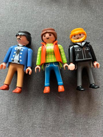 3 playmobil poppetjes beschikbaar voor biedingen