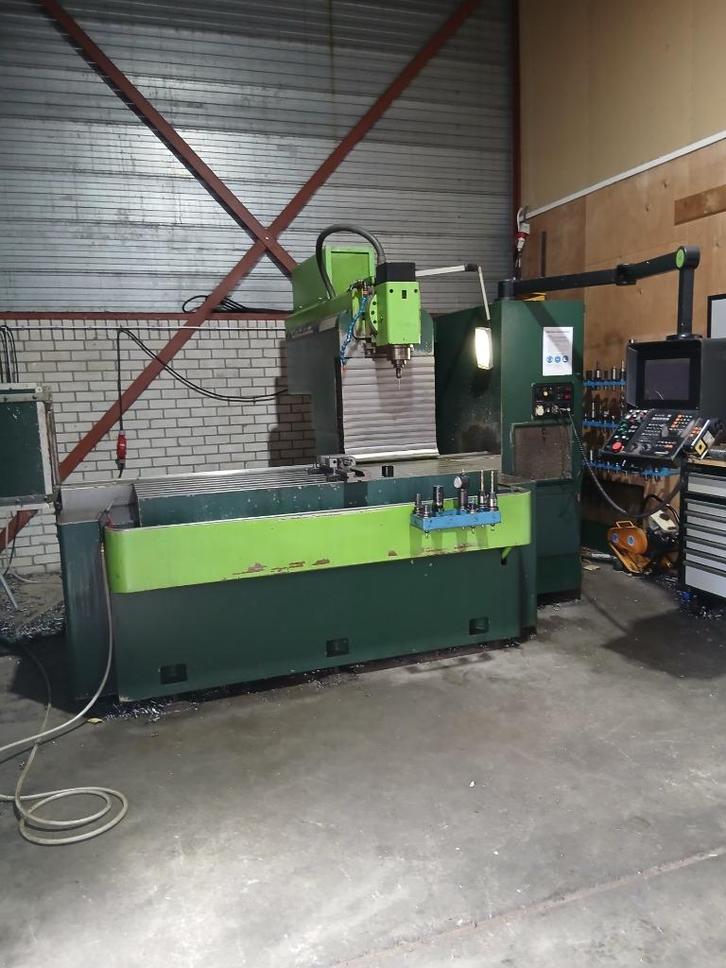 freesbank cnc Metbo X1500 Y550 Z500 iso40 rpm 4000 goed, Doe-het-zelf en Verbouw, Gereedschap | Freesmachines, Gebruikt, Elektrisch