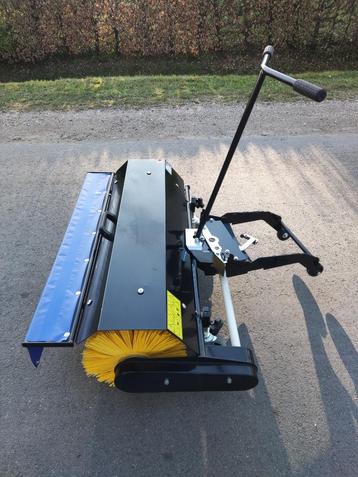 HUSQVARNA veegborstel (type T-20444, voor Rider 300, NIEUW) beschikbaar voor biedingen