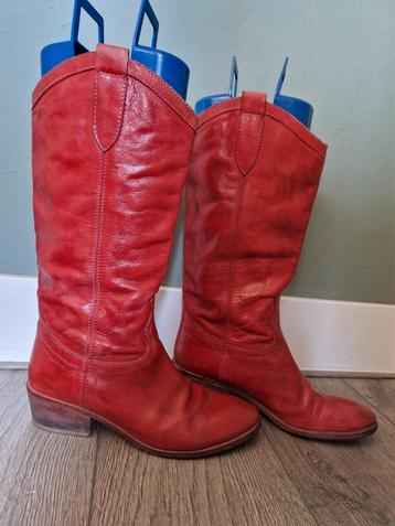 Nette leren cowboy/westernlaarzen beschikbaar voor biedingen
