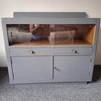 Kastje met vitrine, Ophalen