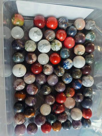mini bollen beschikbaar voor biedingen