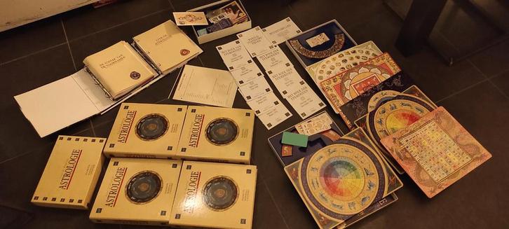 Complete Cursus Astrologie - Uitstekende Staat!, Boeken, Esoterie en Spiritualiteit, Zo goed als nieuw, Instructieboek, Astrologie