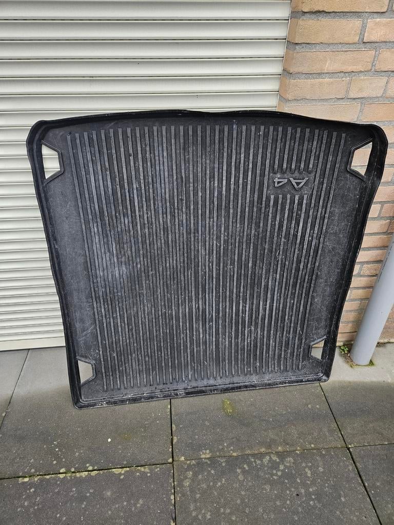 Audi A4 Kofferbakmat orgineel - Goede Staat, Auto diversen, Kofferbakmatten, Ophalen, Gebruikt