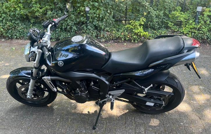 Yamaha FZ6-N 2006, Motoren, Motoren | Yamaha, Particulier, Naked bike, meer dan 35 kW, 4 cilinders, Motorrijbewijs A, LED Verlichting