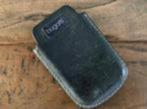 ZGAN ! Bugatti telefoonhoesje Iphone 4/5 jeansblauw leer, Ophalen of Verzenden, Zo goed als nieuw, IPhone 5, Hoesje of Tasje