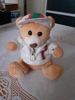 Beertje mer riets jasje en pet,merk Lucky 7 toys, Verzamelen, Ophalen of Verzenden, Nieuw, Stoffen beer, Overige merken