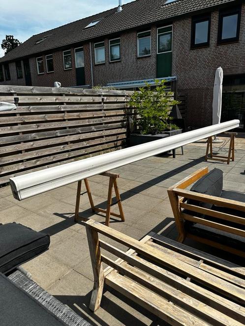 Zonnescherm 6,25 x 3,00 beige met wit doek, Tuin en Terras, Zonneschermen, Zo goed als nieuw, Knikarmscherm, 300 cm of meer, 450 cm of meer