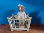 Antieke vintage poppenhuis box, Ophalen of Verzenden, Zo goed als nieuw, Poppenhuis