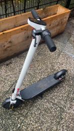 PRO-MOUNTS UrbMob Freego (25km/u) step, Fietsen en Brommers, Steps, Ophalen, Zo goed als nieuw, Elektrische step (E-scooter)