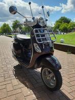 Nette vespa te koop, Fietsen en Brommers, Scooters | Vespa, Ophalen, Zo goed als nieuw, Vespa LXV, Benzine