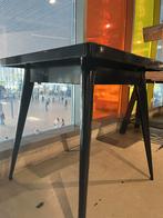 Vierkante metalen industriele tafel, Ophalen, Gebruikt, 50 tot 100 cm, Vierkant