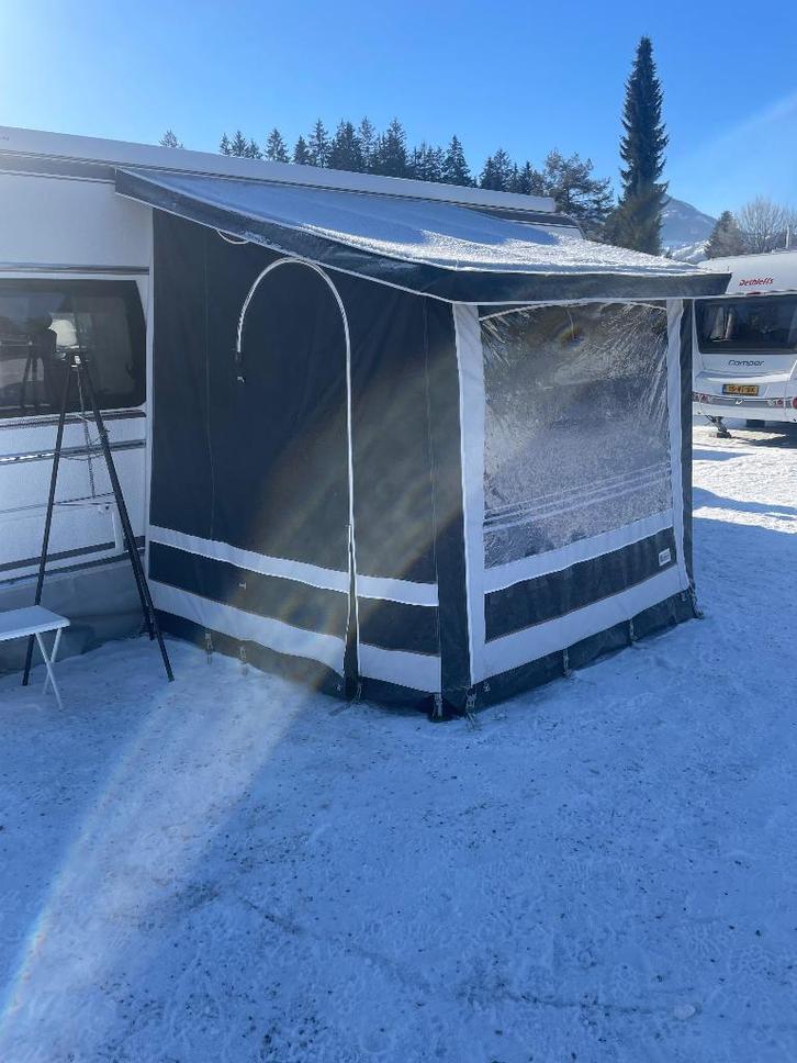 wintertent, Caravans en Kamperen, Voortenten en Luifels, Gebruikt, Overige merken, Ophalen