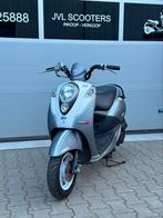 Sym mio 50cc 2013 4500km!, Fietsen en Brommers, Scooters | SYM, Maximaal 25 km/u, Benzine, 50 cc, Ophalen of Verzenden