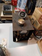 Antieke acculader, laadstroom meter en oliedrukmeter, Ophalen of Verzenden, Gebruikt