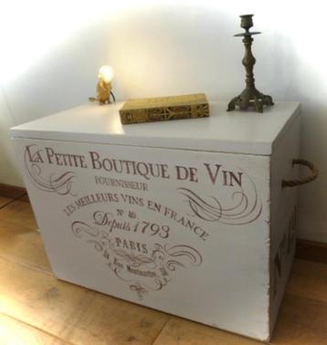 Grote kist / salon tafel / vintage / Frankrijk / wijn beschikbaar voor biedingen