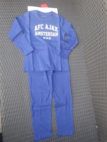 Ajax Pyjama. Mt 116-122. Nieuw    beschikbaar voor biedingen