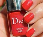 Iconische Dior 999 nagellak & 4 x Private Collection edp tas, Nieuw, Ophalen of Verzenden, Rood, Handen en Nagels