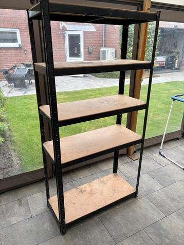 Gratis Rek beschikbaar voor biedingen