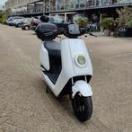 NETTE STAAT - Niu N1s Elektrische Scooter Brom n1 n 1 s, Maximaal 45 km/u, Ophalen of Verzenden, Niu N1S, Zo goed als nieuw