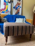 Klassieke engelse hocker/poef, Ophalen, Vierkant, 75 tot 100 cm