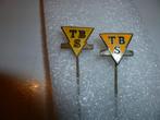 2 Mooie T B S Speldjes 1geel Emaille & 1 Koper Geel speldjes, Ophalen of Verzenden, Zo goed als nieuw, Overige onderwerpen