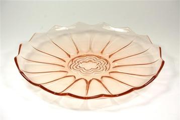 Roze vintage schaal met motief zalm kleur beschikbaar voor biedingen