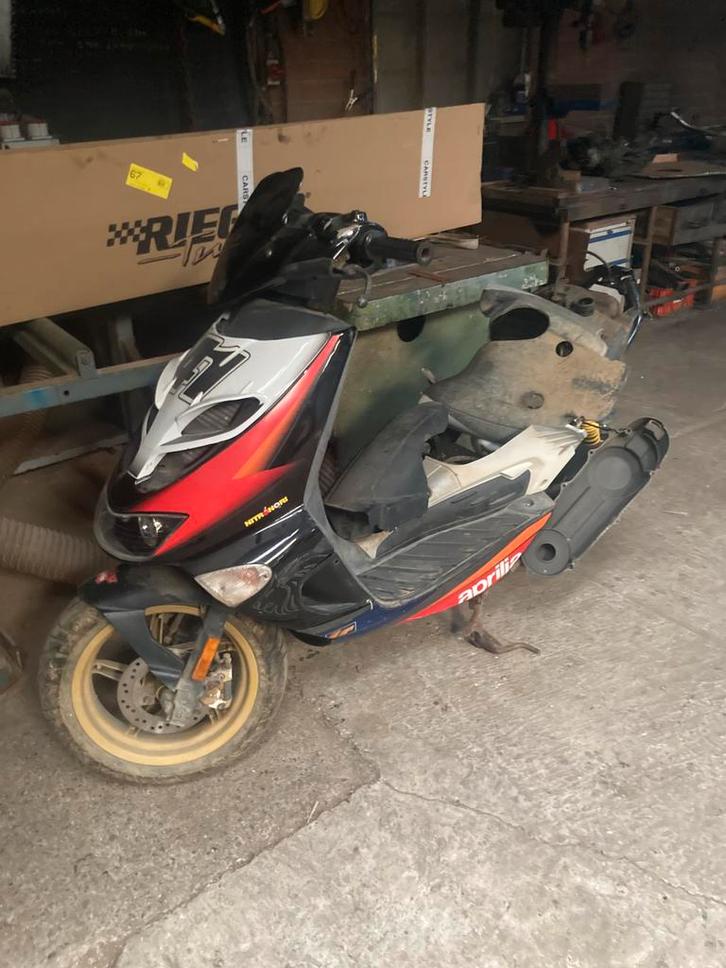 Aprilia sr 50 ditech  sr50 www onderdelen sr50 morini, Fietsen en Brommers, Brommeronderdelen | Scooters, Zo goed als nieuw, Aprilia