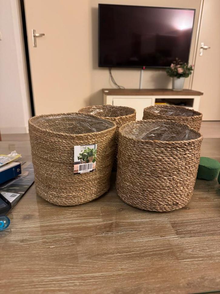 Mooie plantenmand/bloemenmand, Tuin en Terras, Bloempotten, Nieuw, Overige materialen, Binnen, Minder dan 40 cm, Minder dan 25 cm