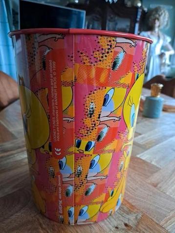 Tweetal prullenbakje nog nieuw beschikbaar voor biedingen