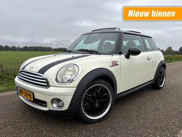 Mini COOPER 1.6 COOPER CHILI / AIRCO / CRUISE / PANO beschikbaar voor biedingen