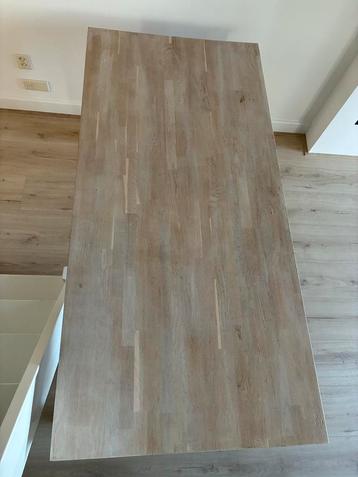 Houten Tafel - Eetkamertafel beschikbaar voor biedingen