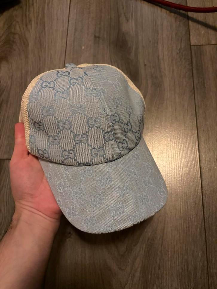Gucci Pet Babyblauw Maat M - Ongedragen!, Kleding | Dames, Hoeden en Petten, Nieuw, Pet, Ophalen of Verzenden