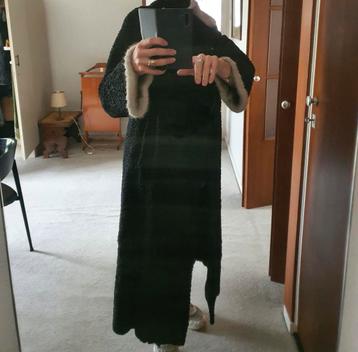 Persianer Mantel met idem dito dopje beschikbaar voor biedingen