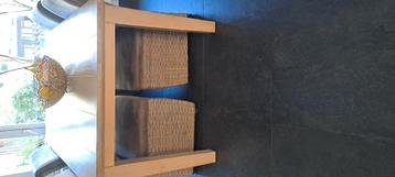 White wash eetkamer tafel met stoelen beschikbaar voor biedingen