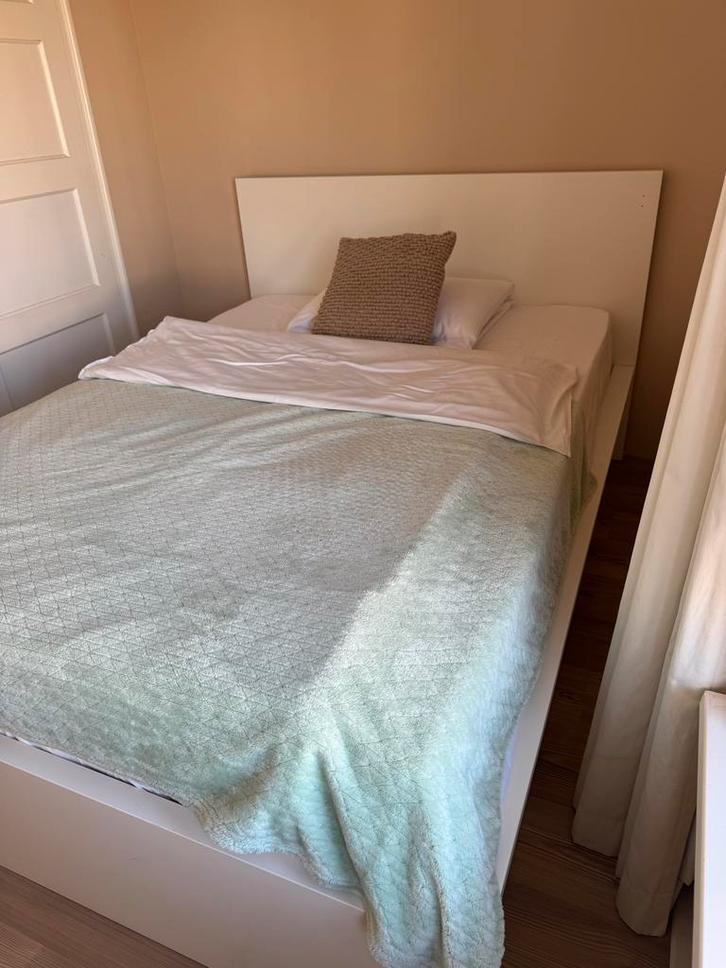 Tweepersoonsbed 140x200 met opbergruimte, Huis en Inrichting, Slaapkamer | Bedden, Gebruikt, Tweepersoons, 140 cm, 200 cm, Hout