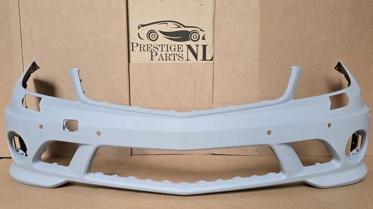 Voorbumper Mercedes C Klasse W204 C63 AMG 63 Bumper Originee, Auto-onderdelen, Carrosserie en Plaatwerk, Bumper, Voor, Gebruikt